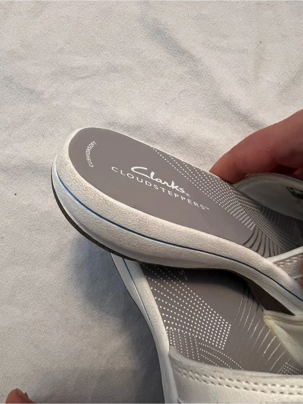 Clarks White Cloudsteppers Breeze Piper Double Strap Slide Beach Summer Sandals - Picture 4 of 14